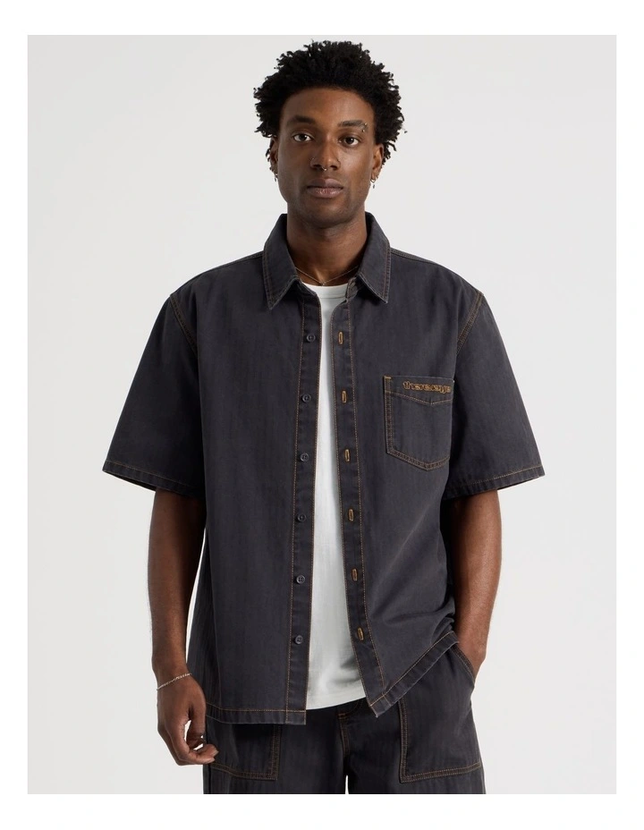Boxy Herringbone Short Sleeve Shirt in Navy image 4