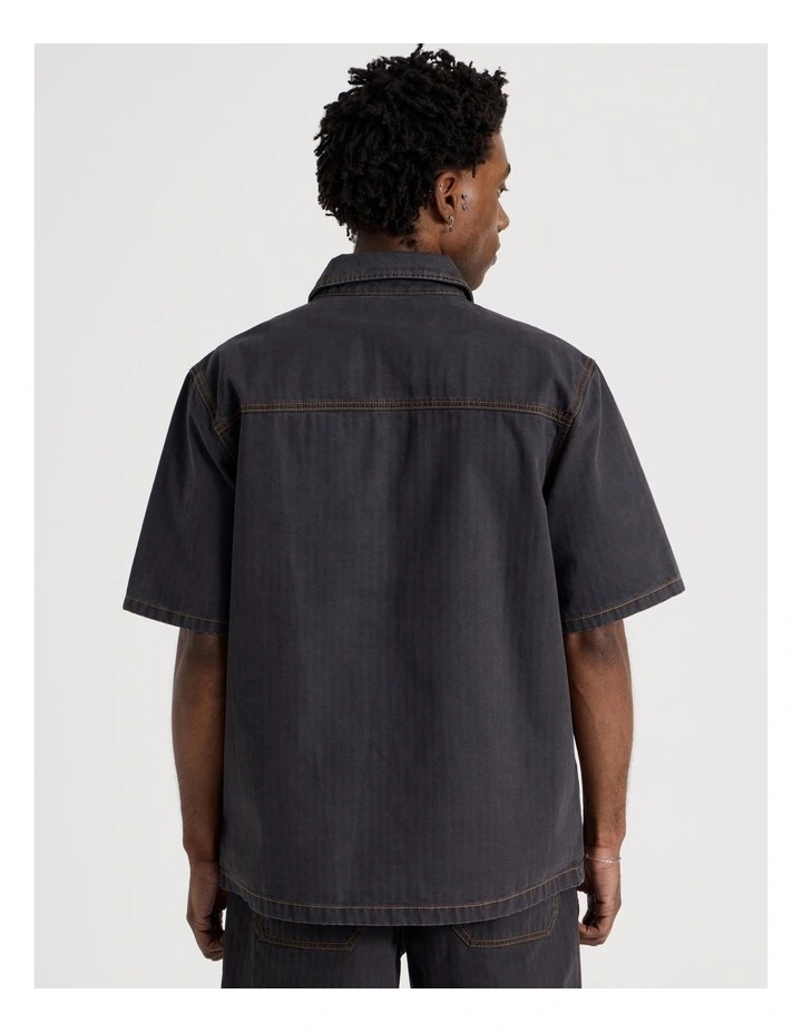 Boxy Herringbone Short Sleeve Shirt in Navy image 5