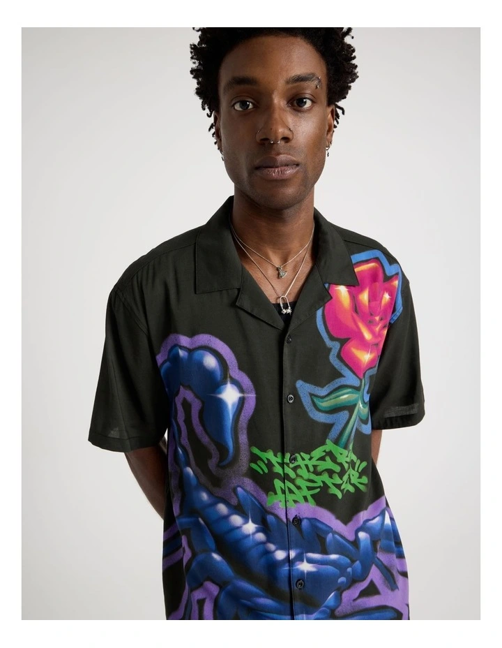Relaxed Scorpion Print Short Sleeve Shirt in Black image 3