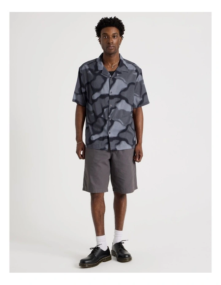 Relaxed Short Sleeve Shirt in Navy Watermark Print image 2