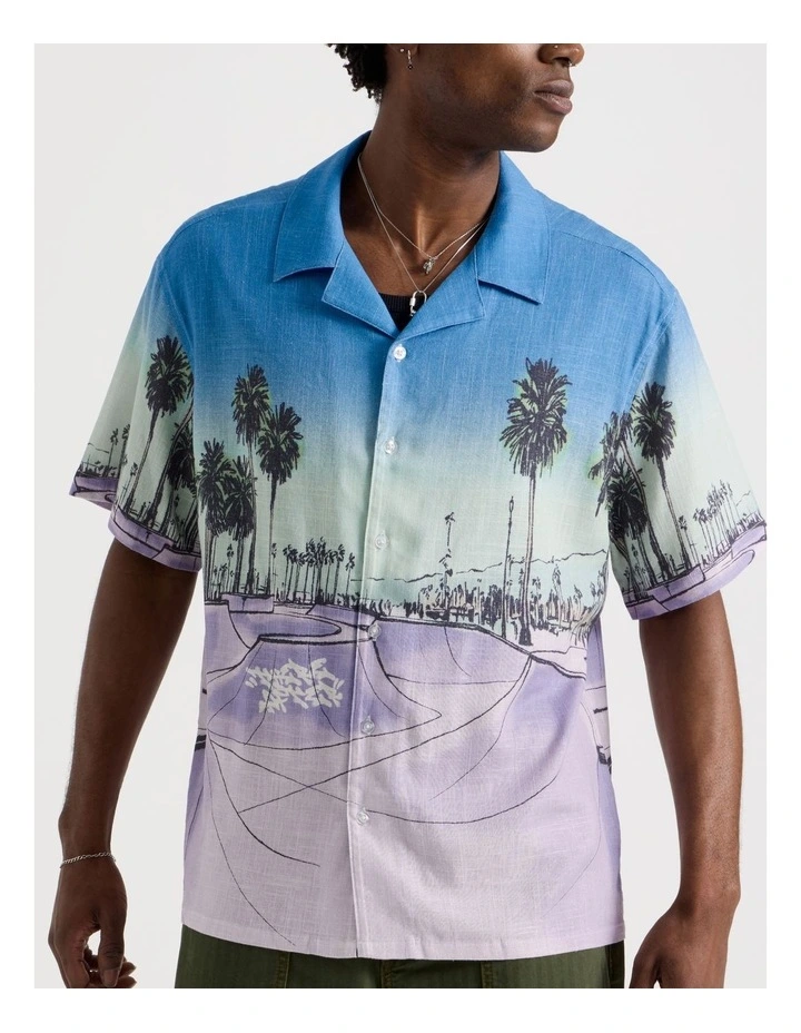 Relaxed Short Sleeve Shirt in Skate Bowl Print image 2