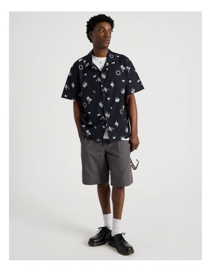 Short Sleeve Shirt in Black Resort Tropical Print image 2
