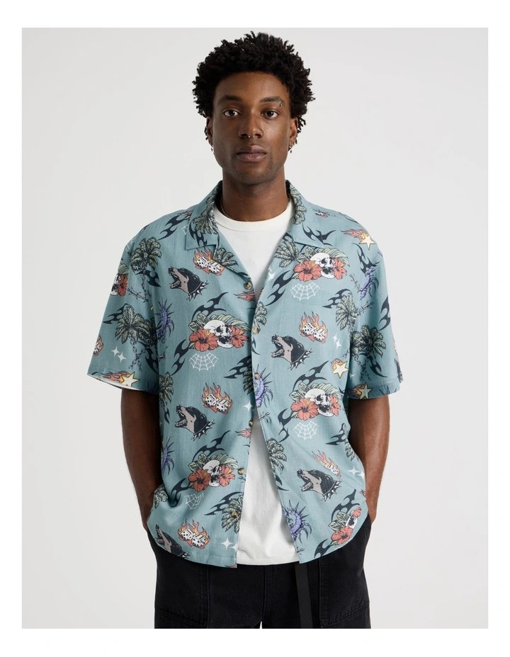 Short Sleeve Shirt in Light Blue Resort Flash Print image 1