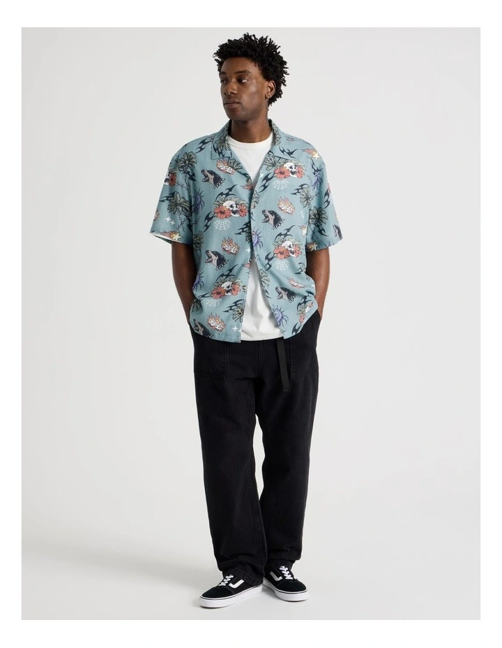 Short Sleeve Shirt in Light Blue Resort Flash Print image 2
