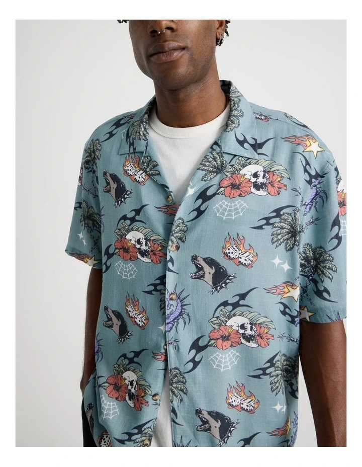 Short Sleeve Shirt in Light Blue Resort Flash Print image 6