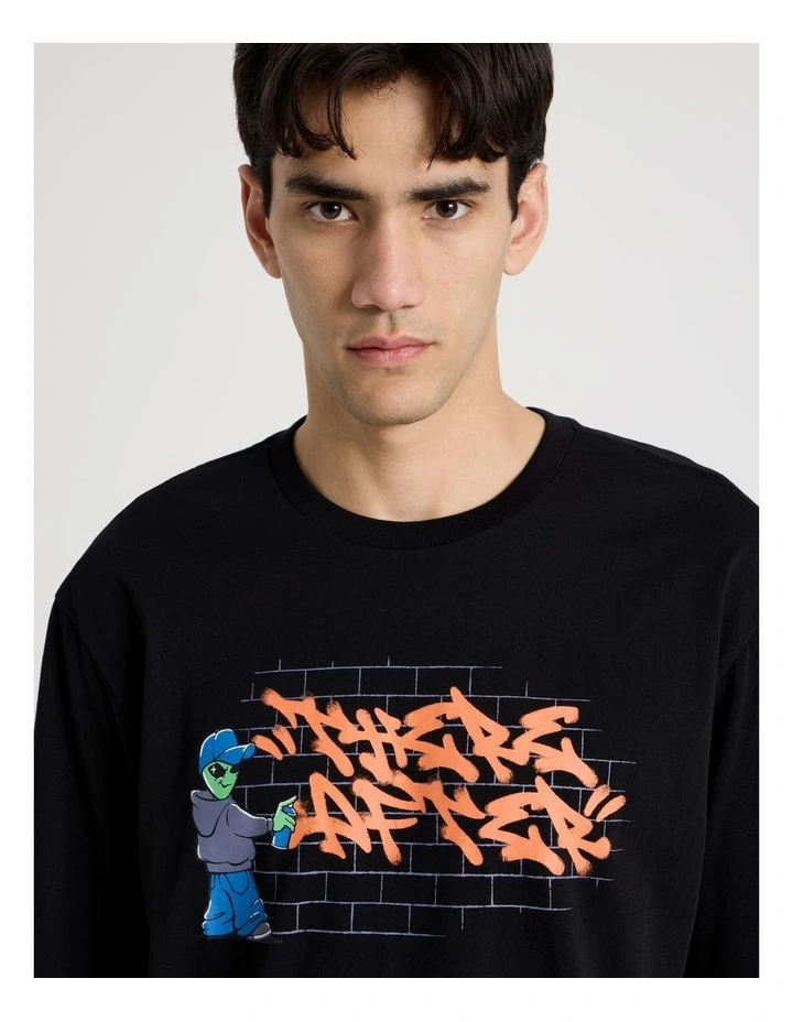 Graffiti Print Short Sleeve Tee in Black image 3