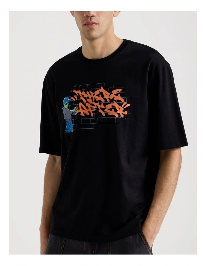 Graffiti Print Short Sleeve Tee in Black image 6