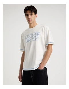 Contrast Stitch Print Short Sleeve Tee in White