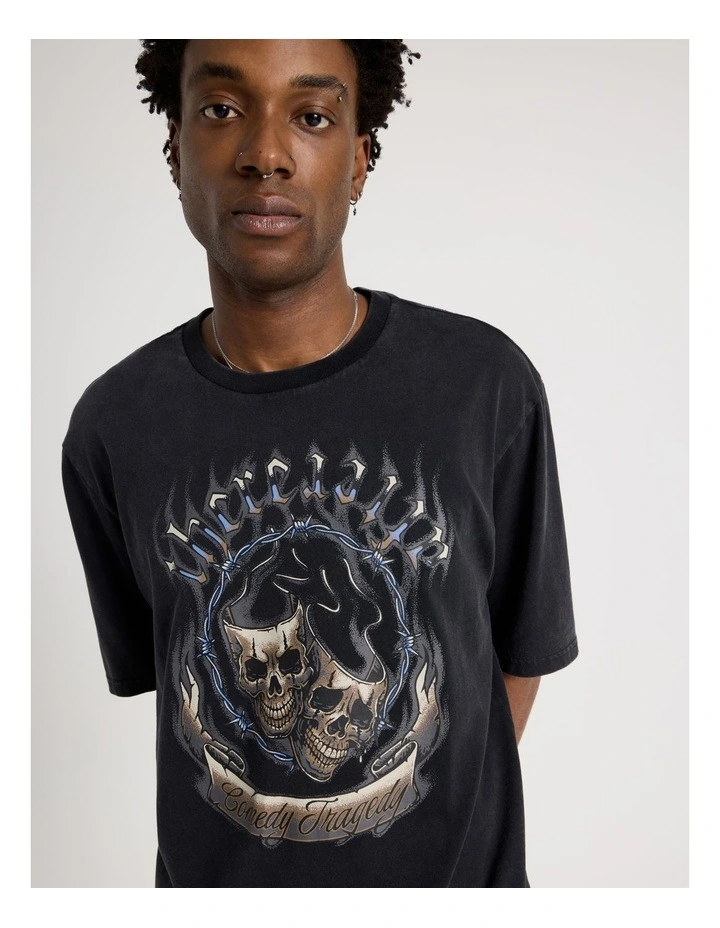 Oversized Snow Wash Skulls Short Sleeve Tee in Black image 2