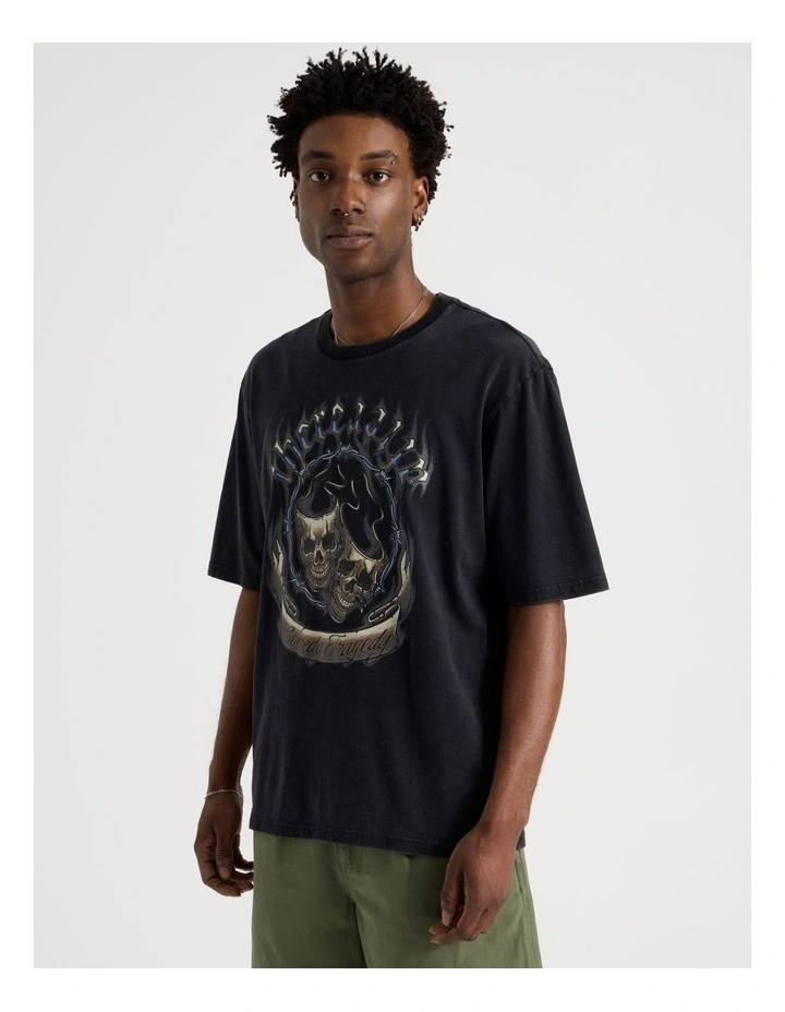 Oversized Snow Wash Skulls Short Sleeve Tee in Black image 4
