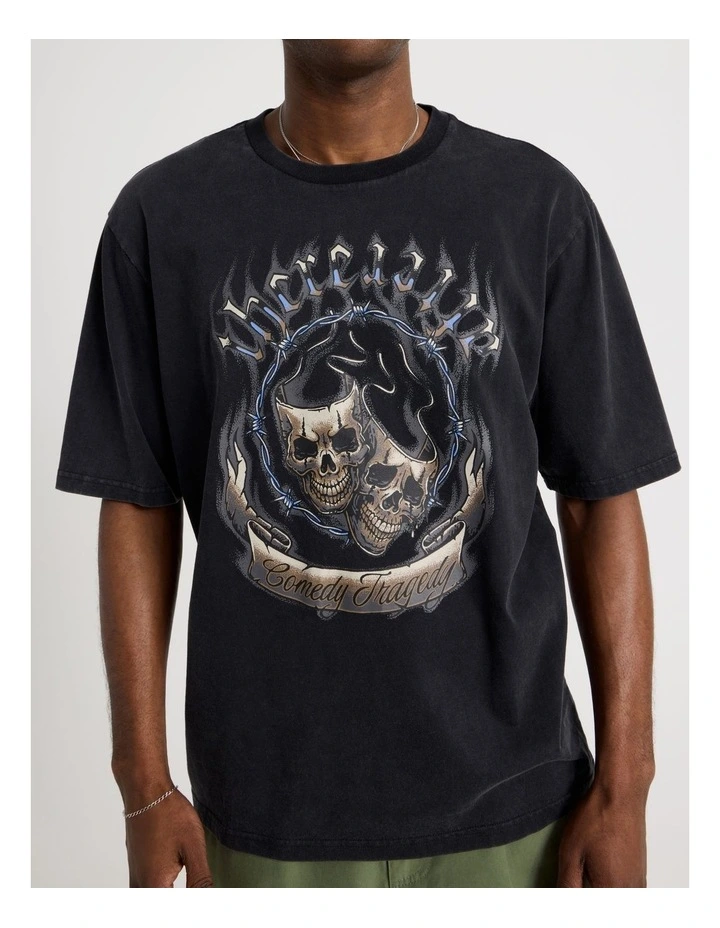 Oversized Snow Wash Skulls Short Sleeve Tee in Black image 5