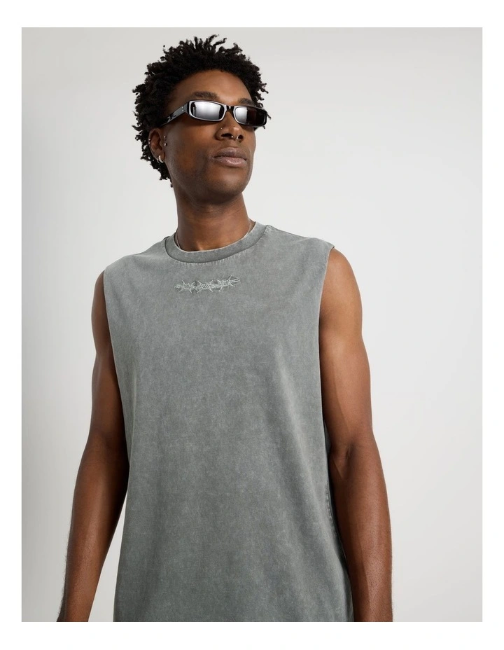Acid Wash Muscle Tank in Petrol Barbed Print image 3