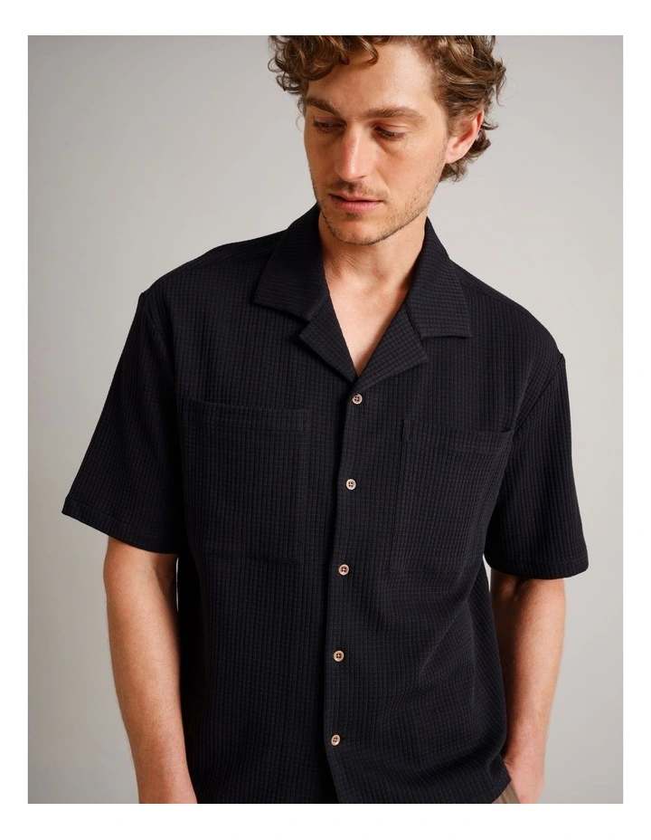 Wyatt Textured Short Sleeve Shirt in Navy image 4