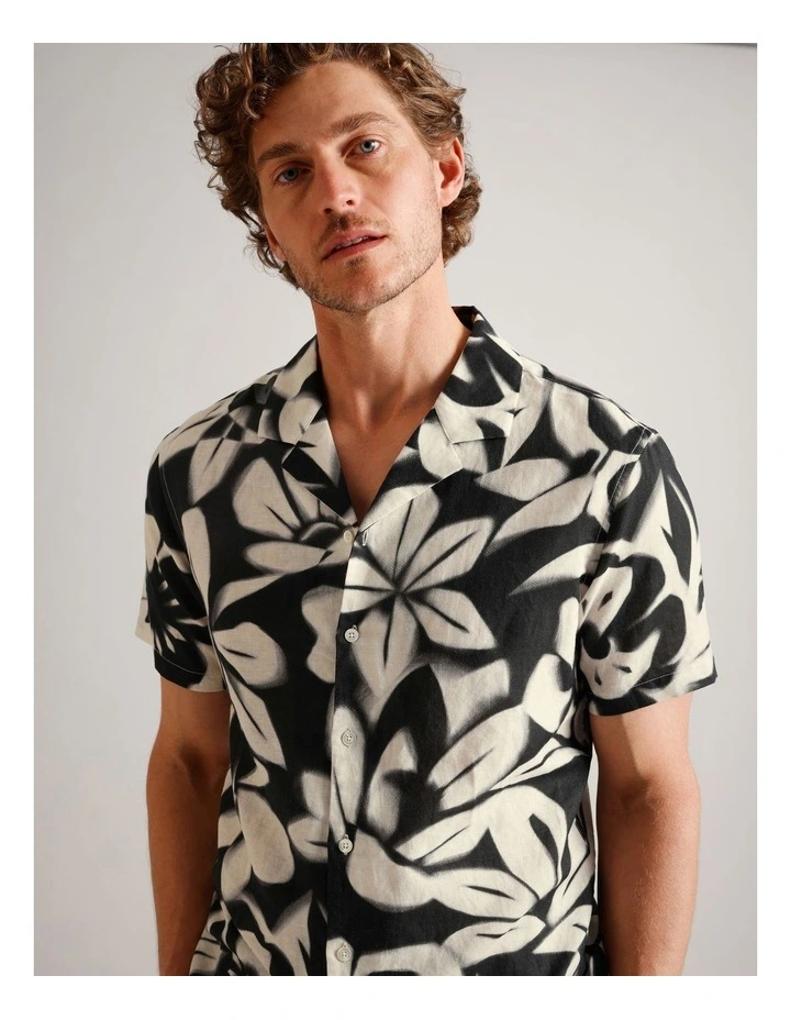 Carter Abstract Print Short Sleeve Linen Blend Shirt in Black image 5