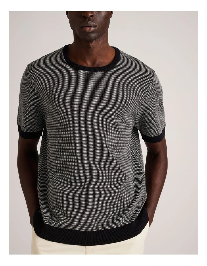 August Jacquard Short Sleeve T-Shirt in Black image 4