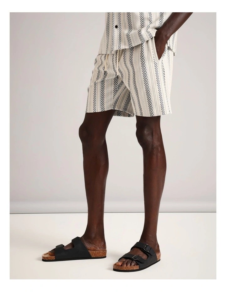 Oscar Textured Stripe Short in Navy image 3