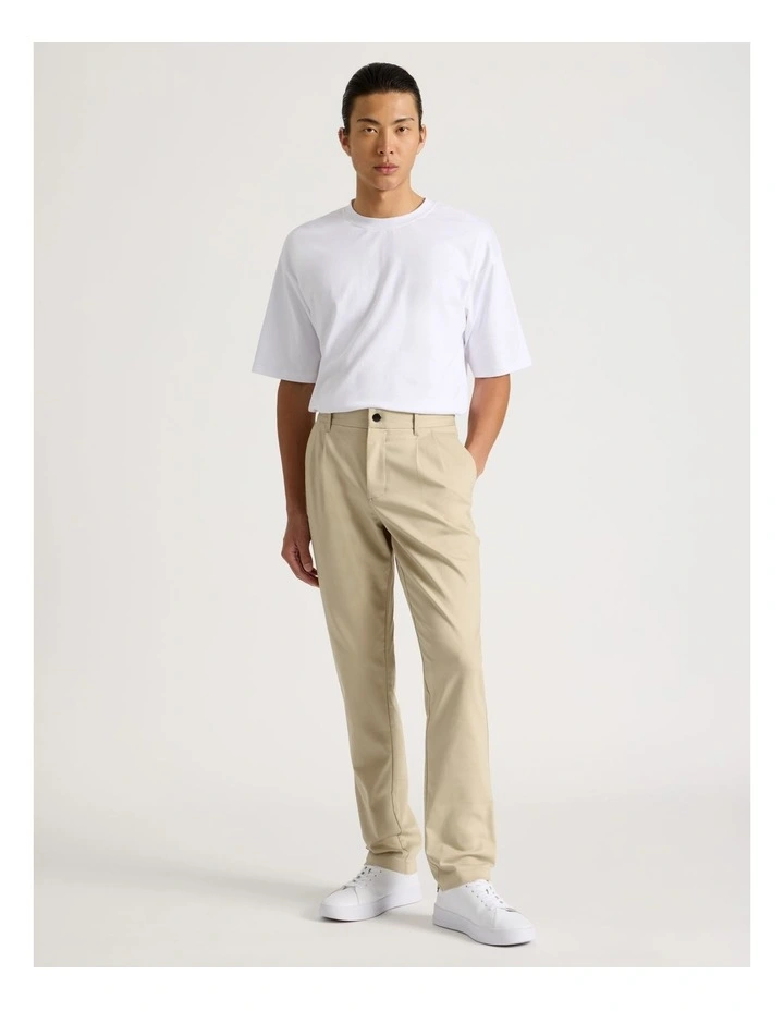 Pleated Relaxed Trouser in Beige image 5