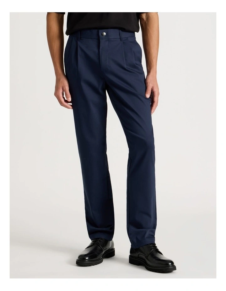 Pleated Relaxed Trouser in Navy image 2
