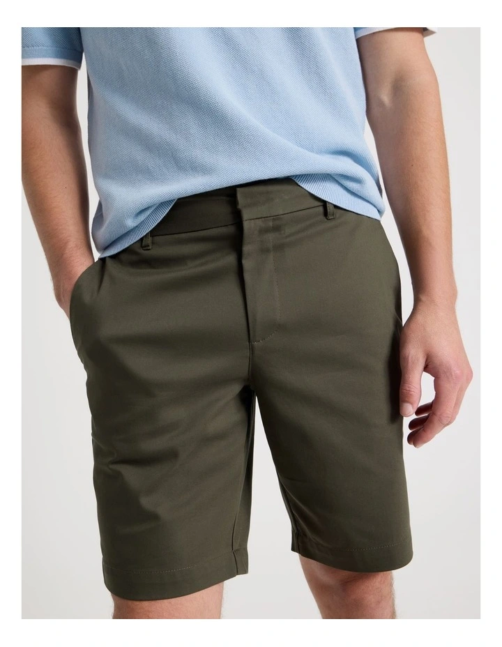 Chino Shorts in Olive image 3