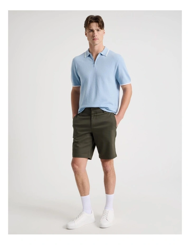 Chino Shorts in Olive image 4
