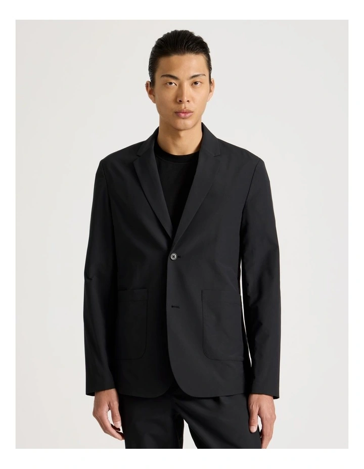 Single Breasted Tech Travel Blazer in Black image 5