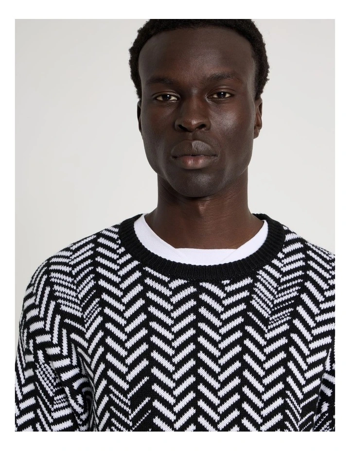 Herringbone Pattern Crew Neck Knit in Black image 4