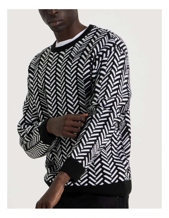 Herringbone Pattern Crew Neck Knit in Black image 6