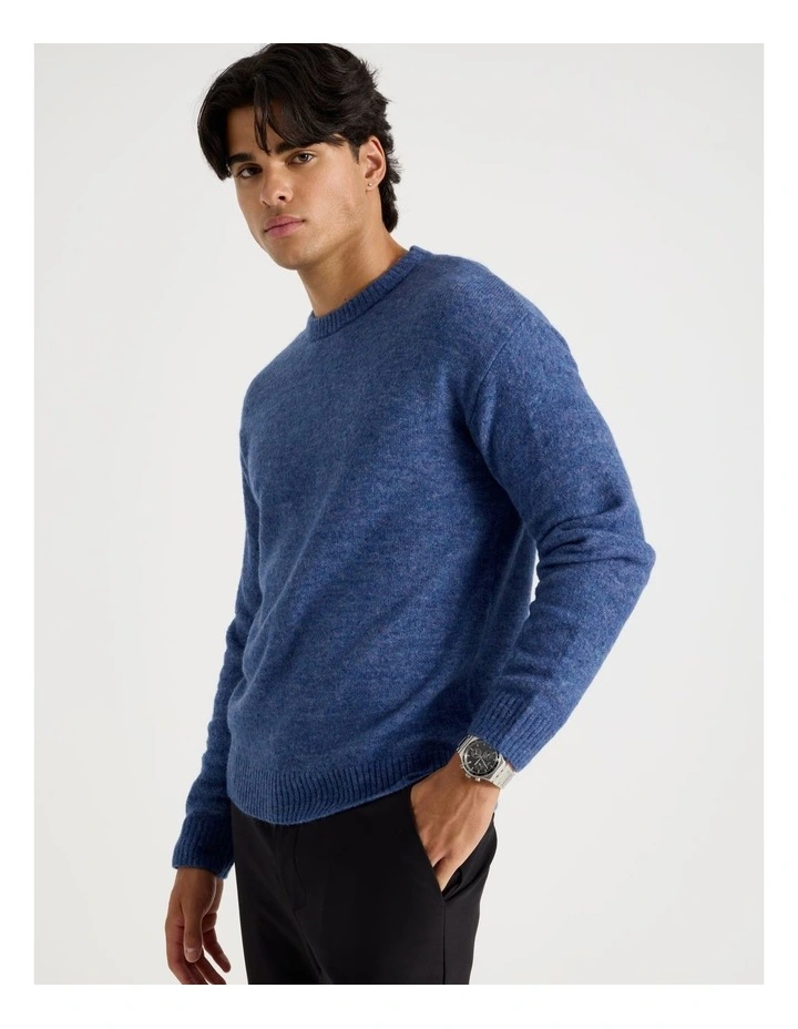 Crew Neck Lofty Knit in Navy image 5