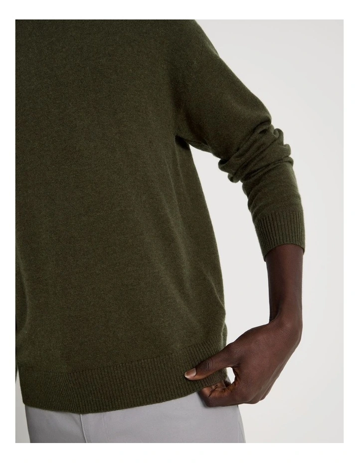 Crew Neck Knit in Green image 7