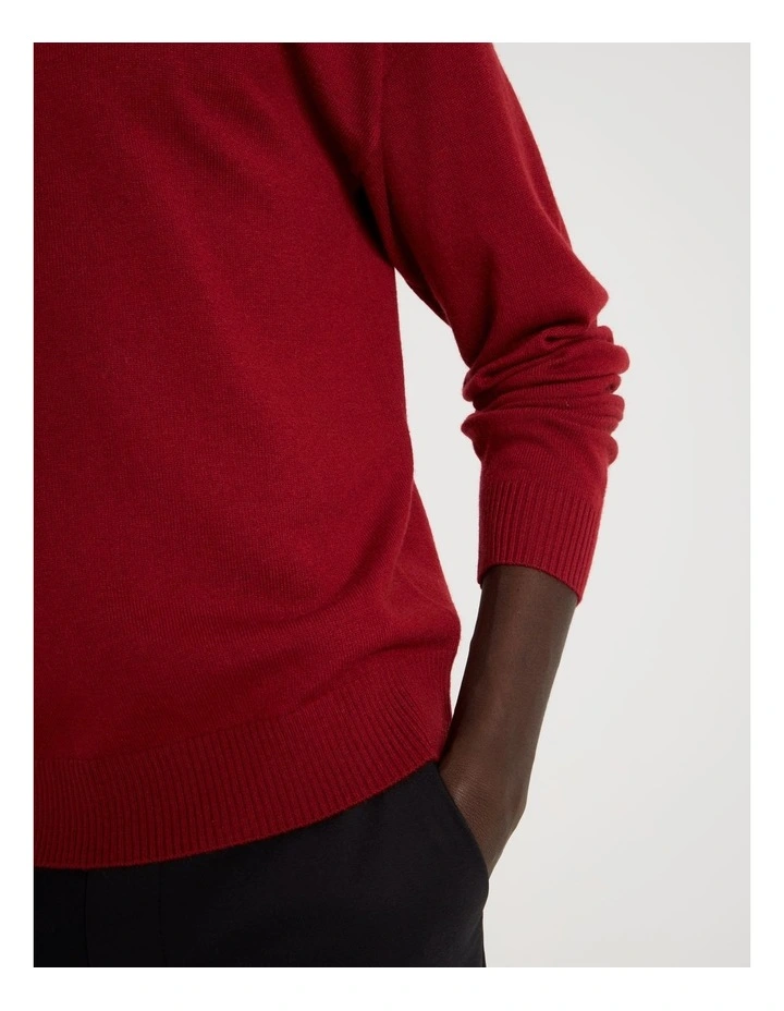 Crew Neck Knit in Red image 7