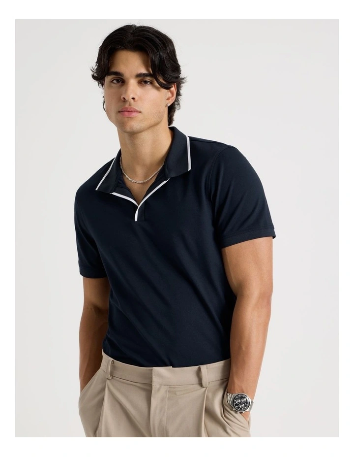 Contrast Tipping Open Collar Short Sleeve Polo in Navy image 3