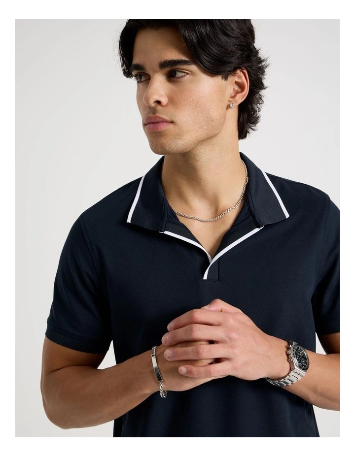 Contrast Tipping Open Collar Short Sleeve Polo in Navy image 4