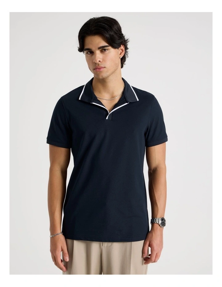 Contrast Tipping Open Collar Short Sleeve Polo in Navy image 5