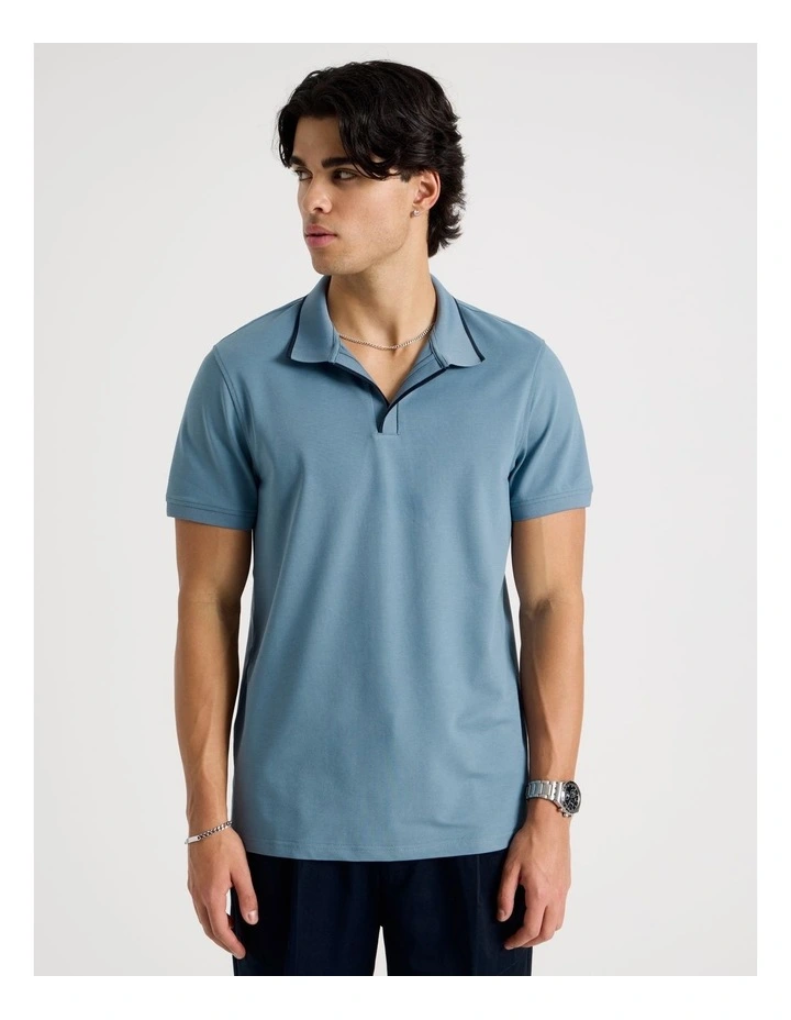 Contrast Tipping Open Collar Short Sleeve Polo in Blue image 4