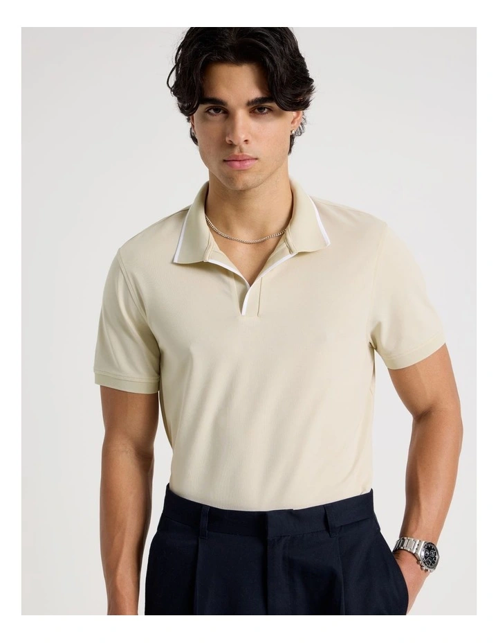 Contrast Tipping Open Collar Short Sleeve Polo in Sand image 1