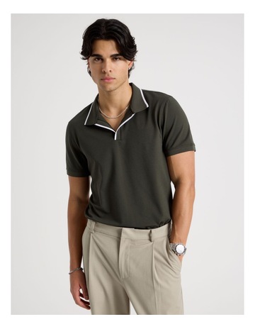Khaki colour