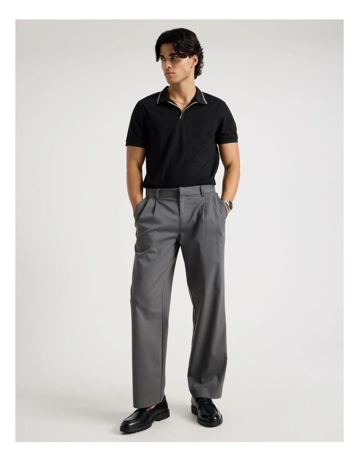 Contrast Tipping Open Collar Short Sleeve Polo in Black image 2