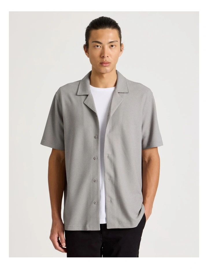 Relaxed Short Sleeve Textured Shirt in Grey image 2