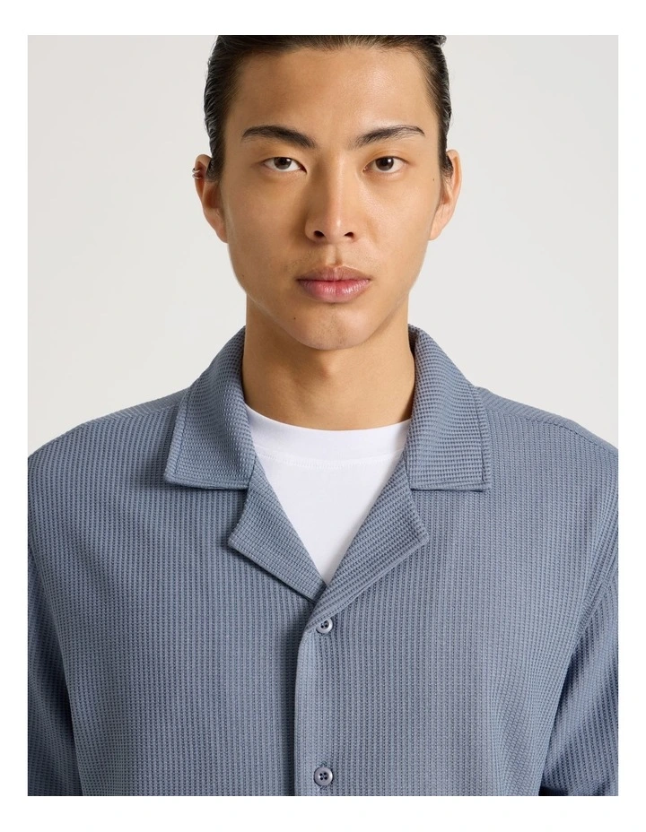 Relaxed Short Sleeve Textured Shirt in Blue image 2