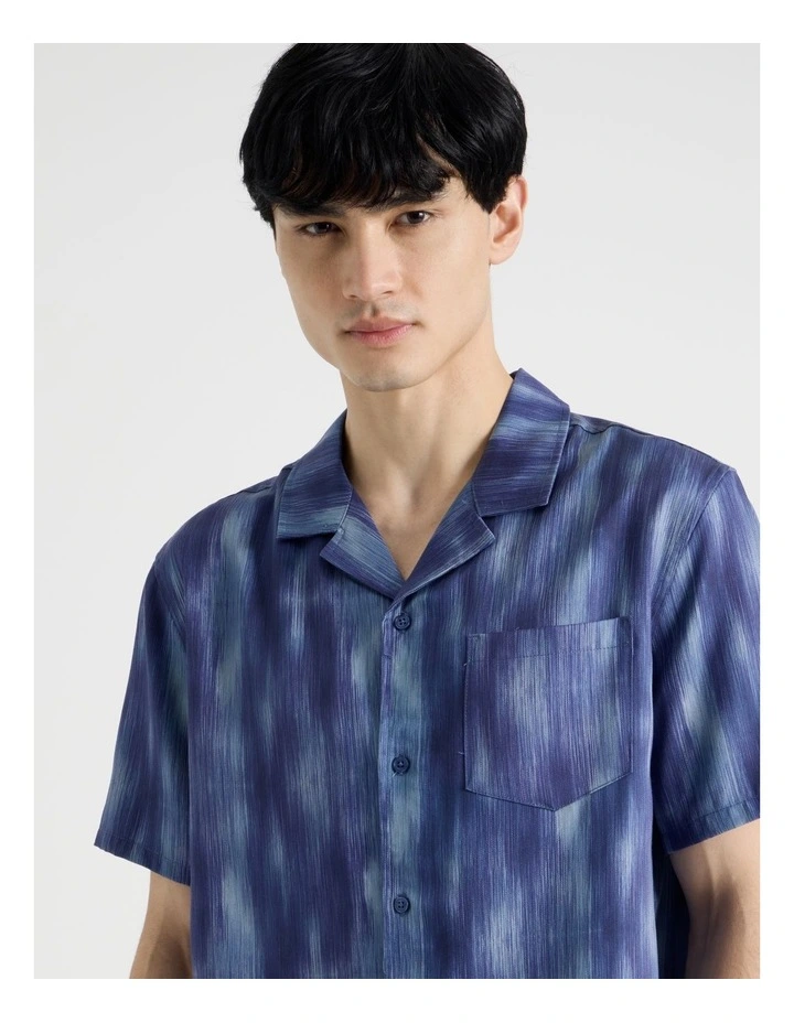 Resort Collar Printed Short Sleeve Shirt in Blue image 7