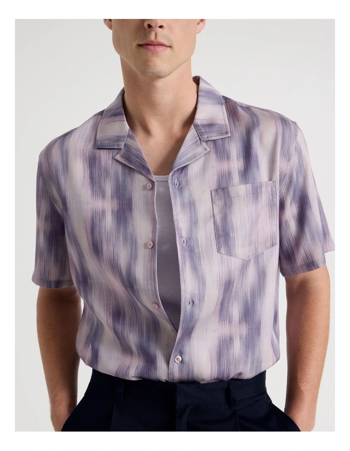 Resort Collar Printed Short Sleeve Shirt in Crimson image 4