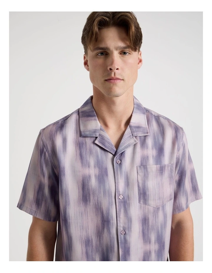 Resort Collar Printed Short Sleeve Shirt in Crimson image 7
