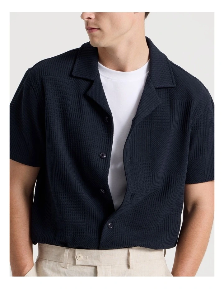 Relaxed Fit Textured Resort Collar Short Sleeve Shirt in Navy image 3