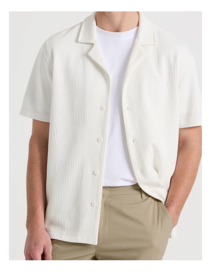 Relaxed Fit Textured Resort Collar Short Sleeve Shirt in White image 4