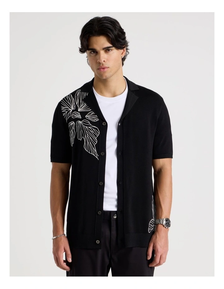 Embroidered Knit Short Sleeve Shirt in Black image 3