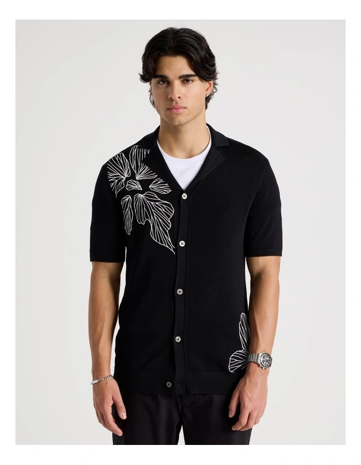 Embroidered Knit Short Sleeve Shirt in Black image 5