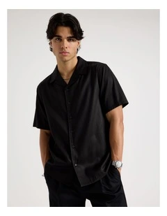 Relaxed Fit Resort Collar Lyocell Short Sleeve Shirt in Black
