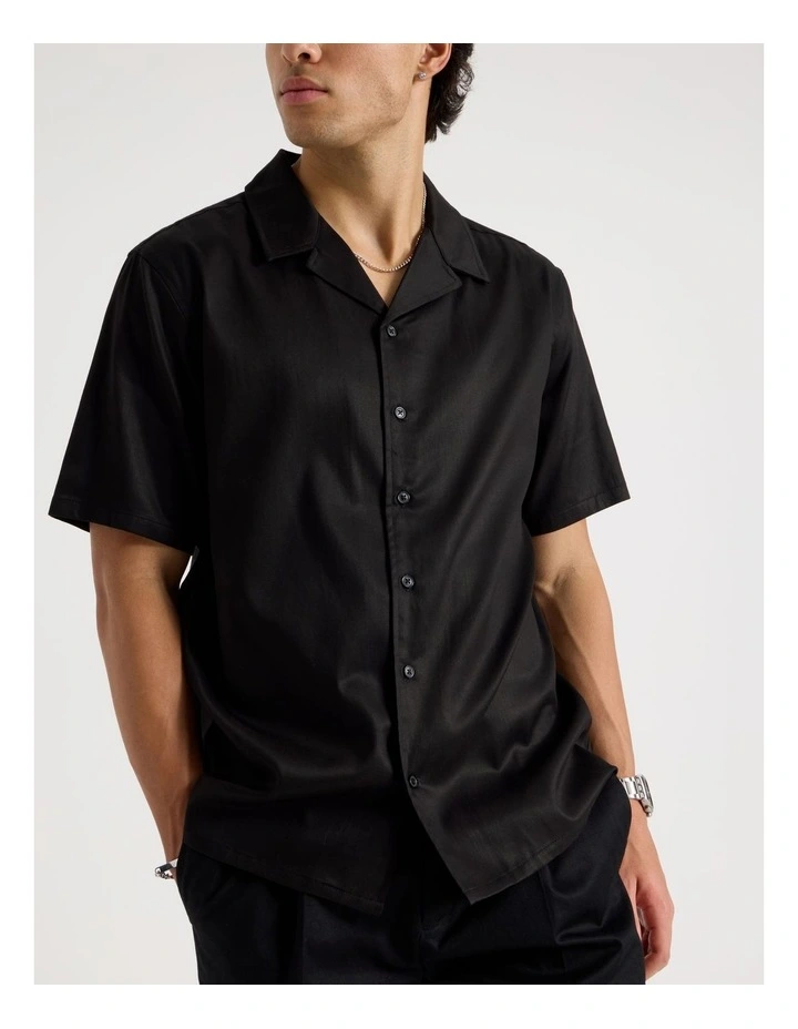 Relaxed Fit Resort Collar Lyocell Short Sleeve Shirt in Black image 5