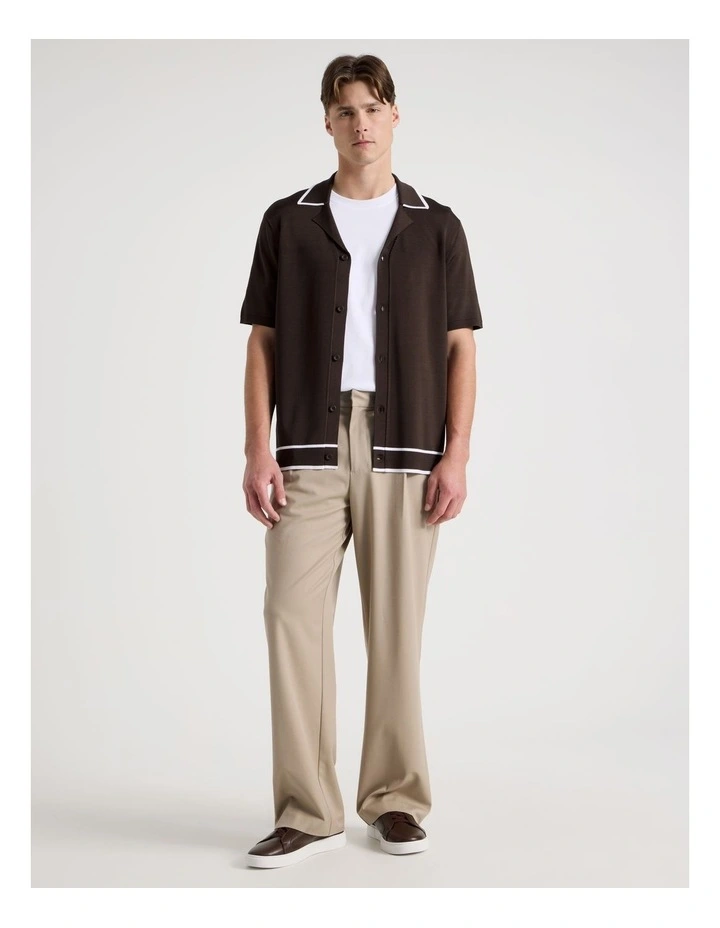 Short Sleeve Shirt in Chocolate image 2