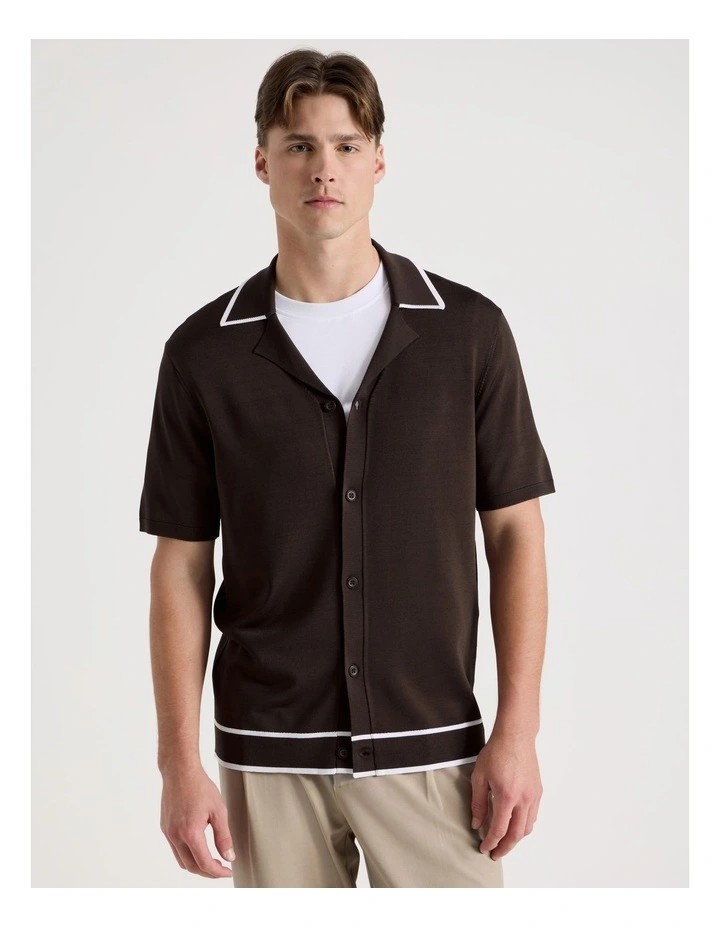 Short Sleeve Shirt in Chocolate image 4